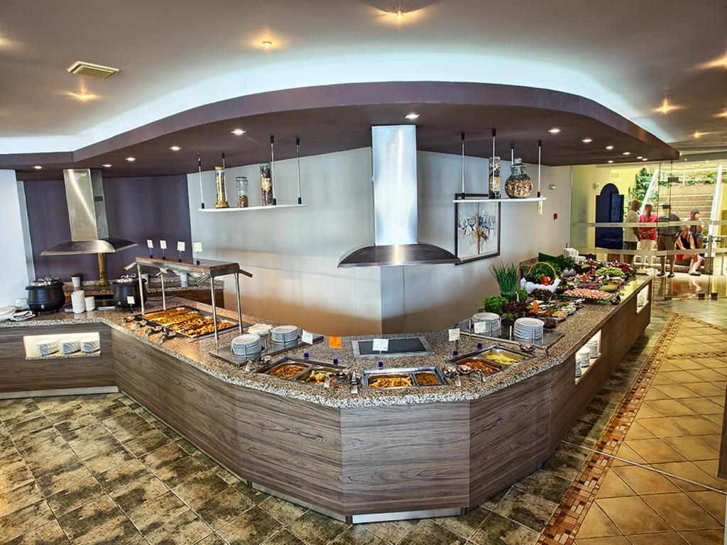 Luna Beach Hotel Golden Sands Exterior foto